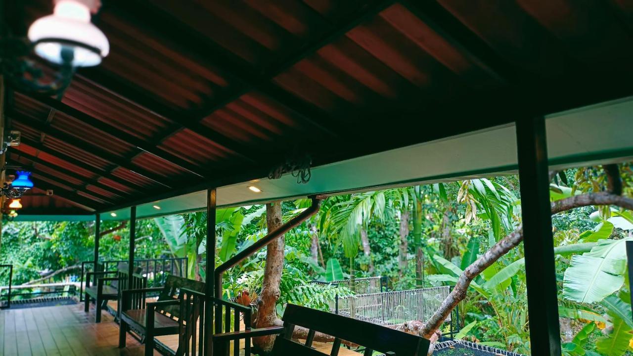 Nua Tone Resort Bang Tao & Cafe Ngoại thất bức ảnh