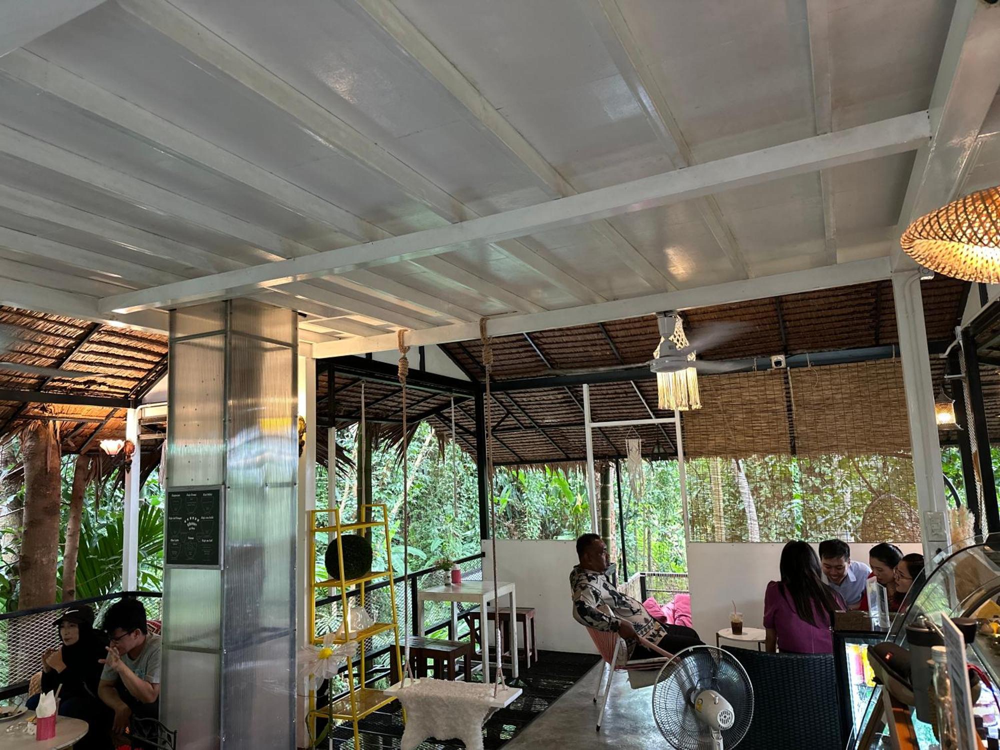 Nua Tone Resort Bang Tao & Cafe Ngoại thất bức ảnh