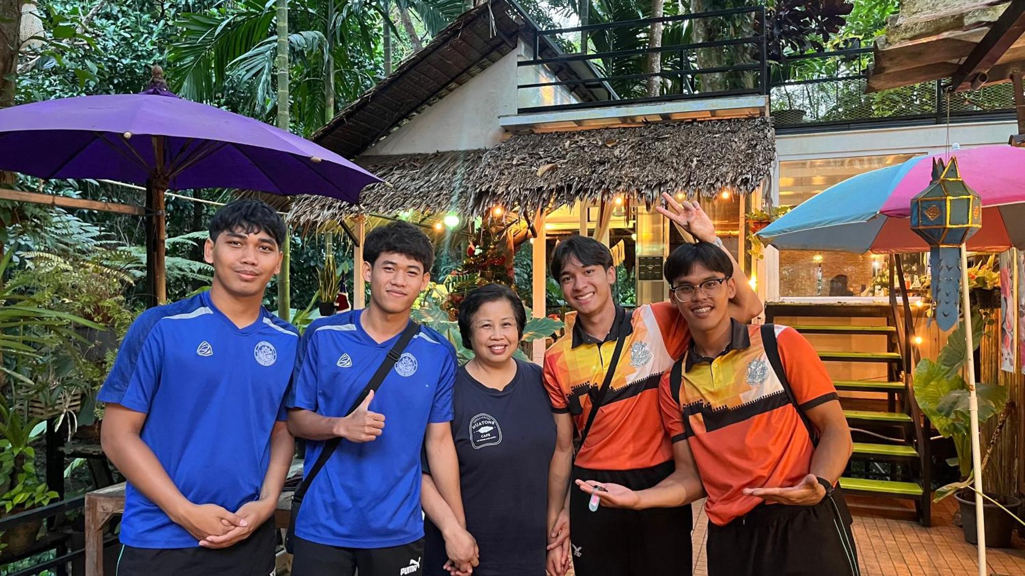 Nua Tone Resort Bang Tao & Cafe Ngoại thất bức ảnh