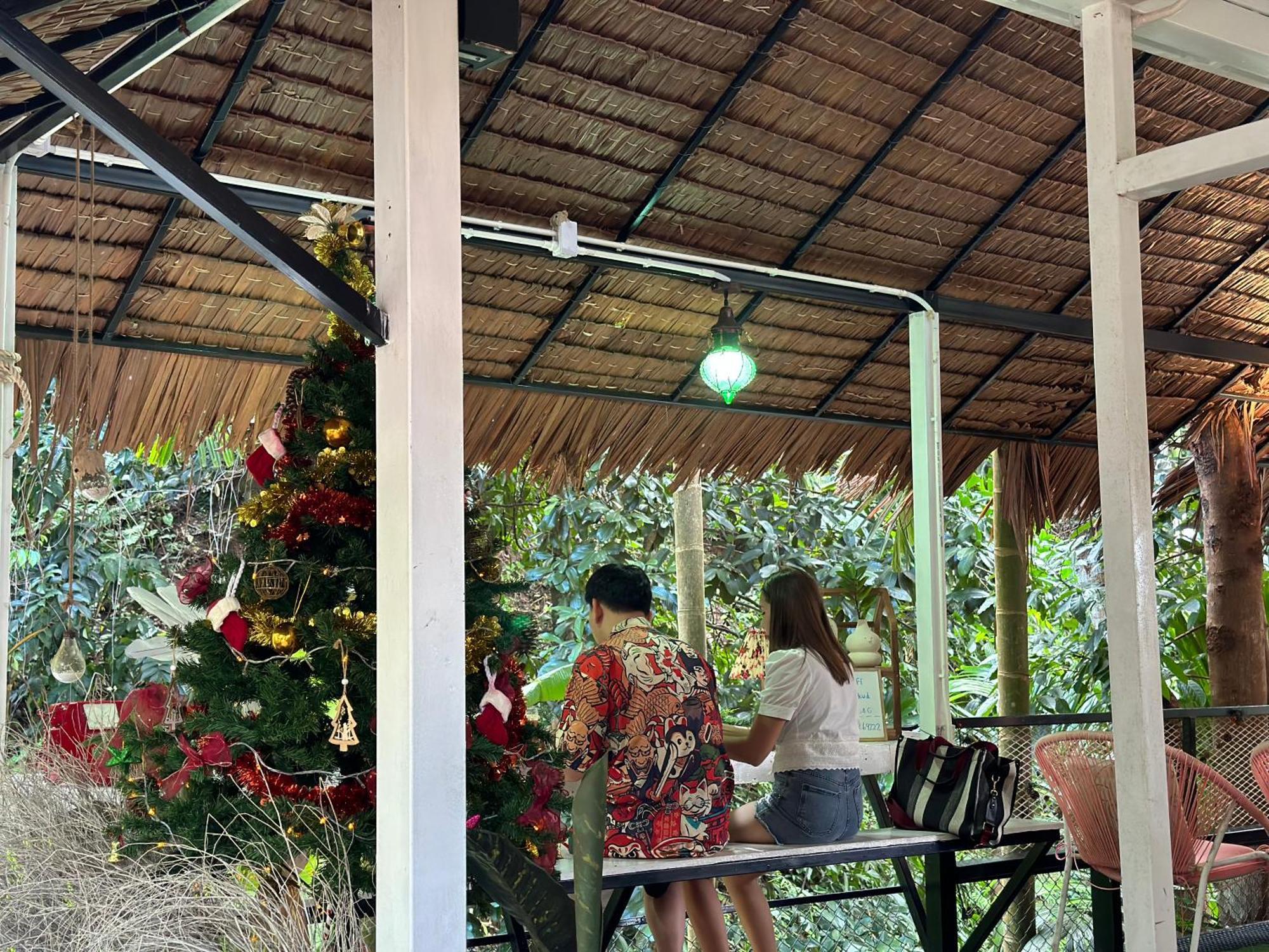 Nua Tone Resort Bang Tao & Cafe Ngoại thất bức ảnh