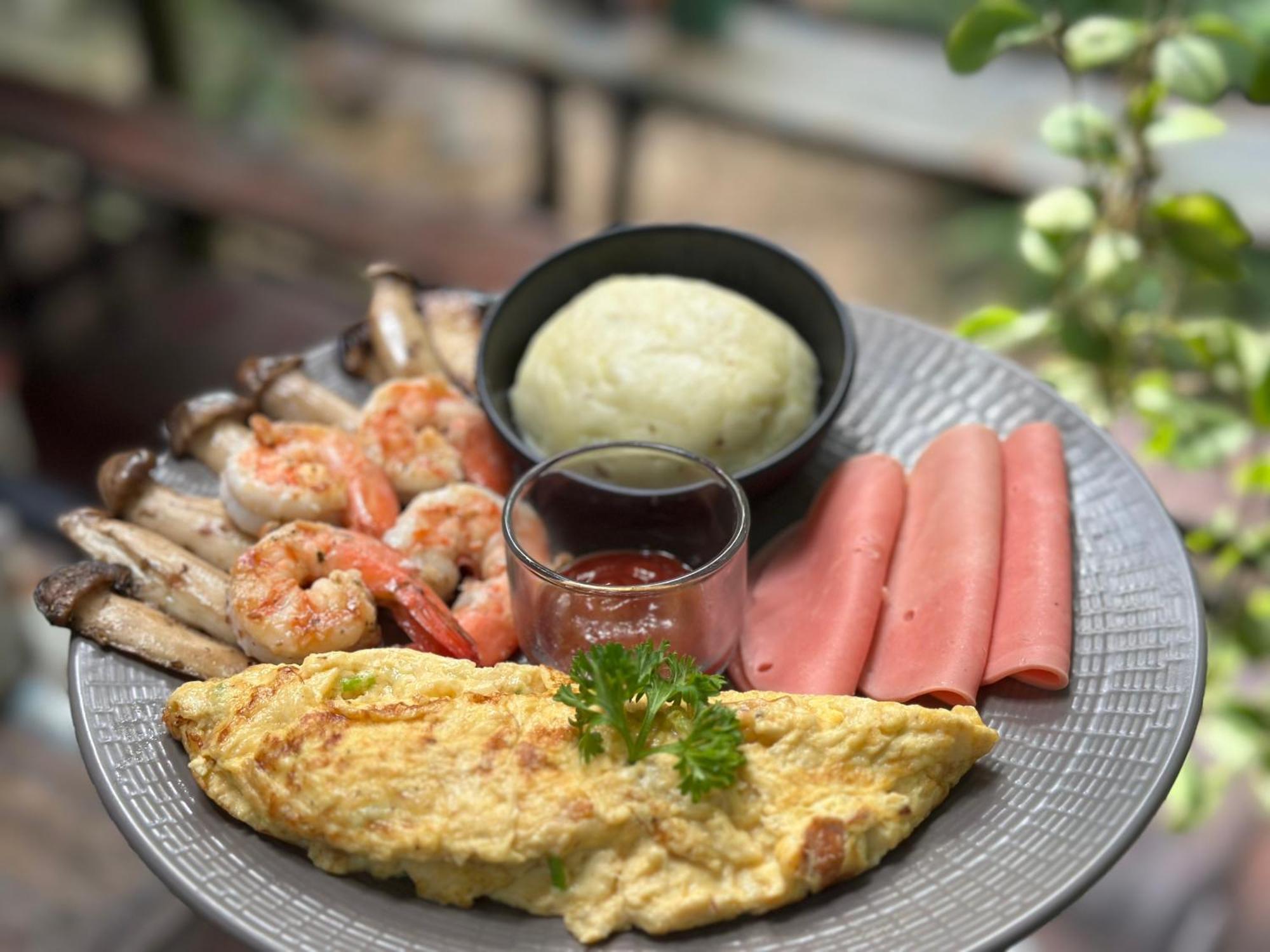Nua Tone Resort Bang Tao & Cafe Ngoại thất bức ảnh
